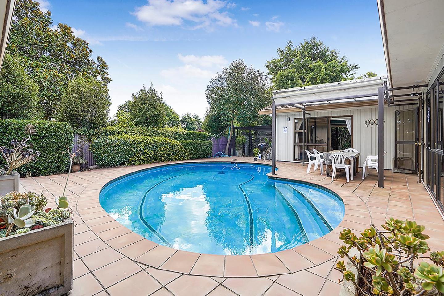 Wow, Spacious Home With A Pool هاملتون المظهر الخارجي الصورة